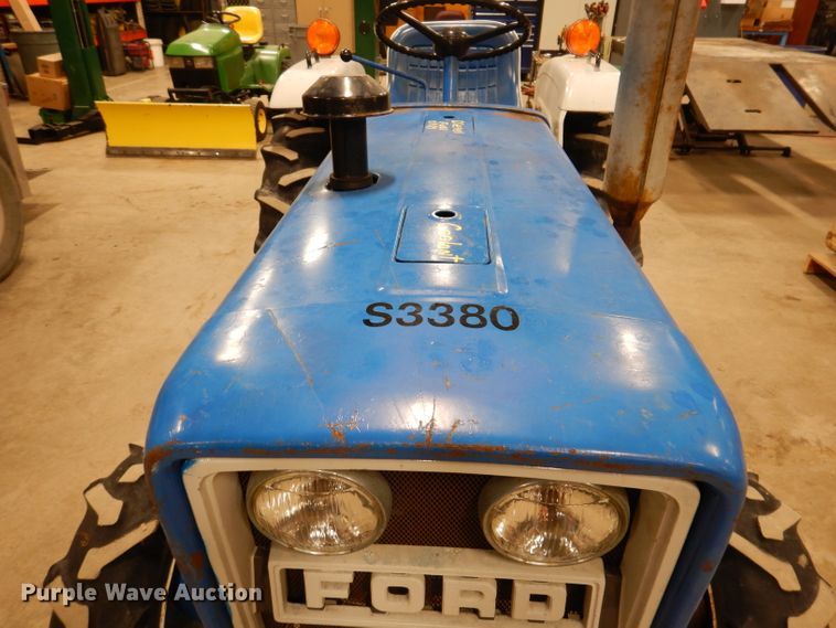 image for item KG9946 Ford 1500  MFWD tractor