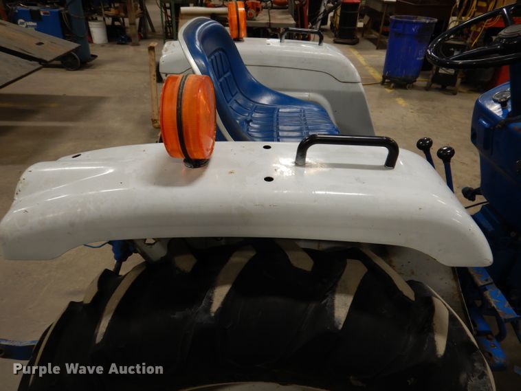 image for item KG9946 Ford 1500  MFWD tractor