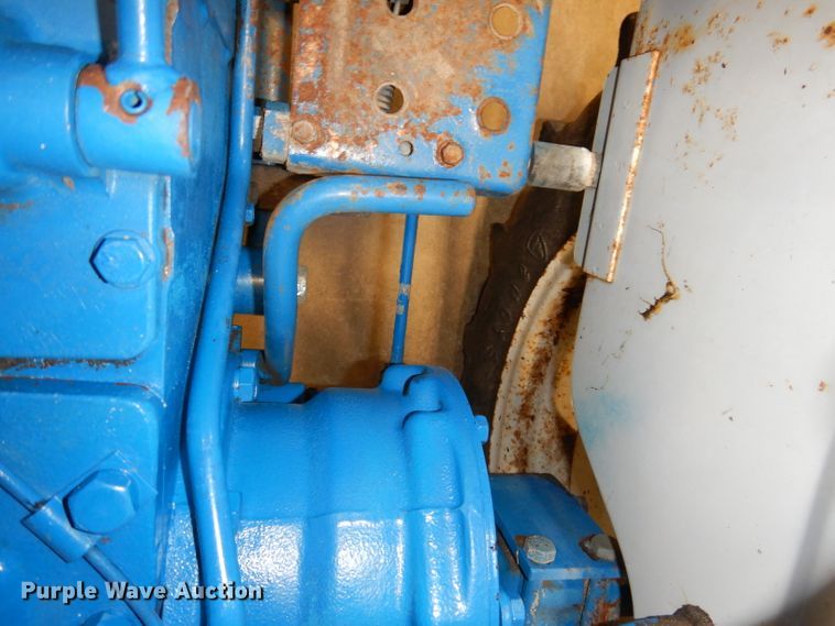 image for item KG9946 Ford 1500  MFWD tractor