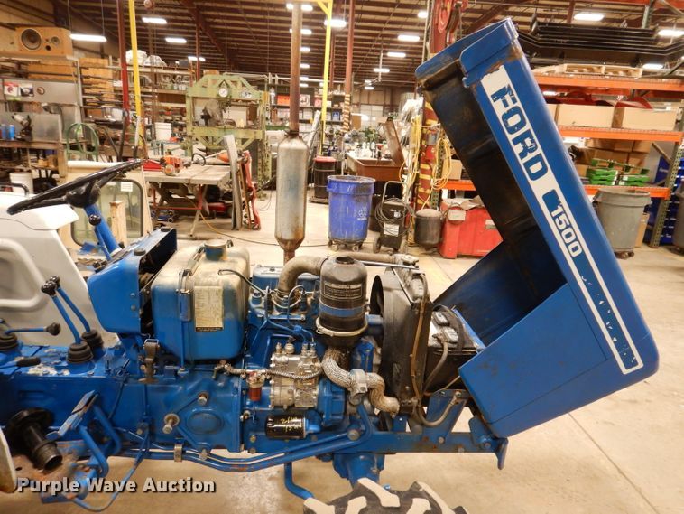 image for item KG9946 Ford 1500  MFWD tractor