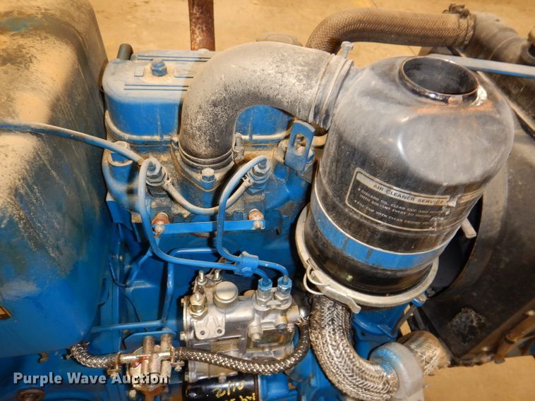 image for item KG9946 Ford 1500  MFWD tractor