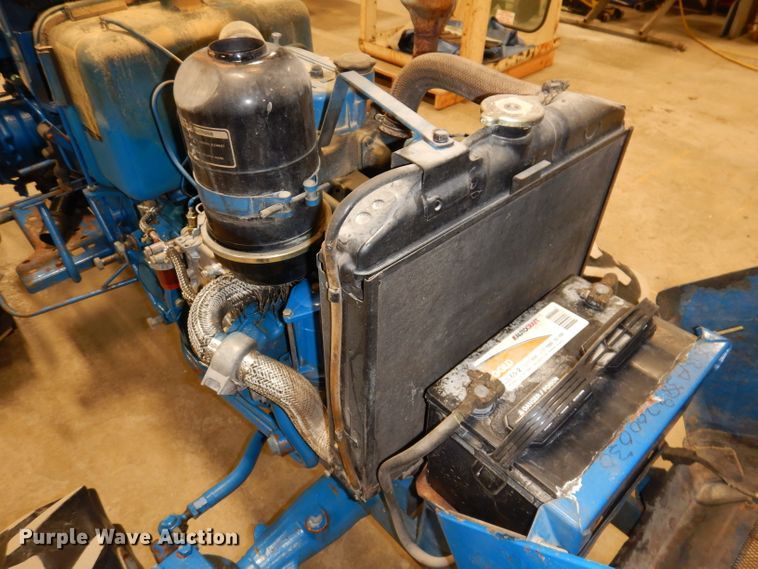 image for item KG9946 Ford 1500  MFWD tractor