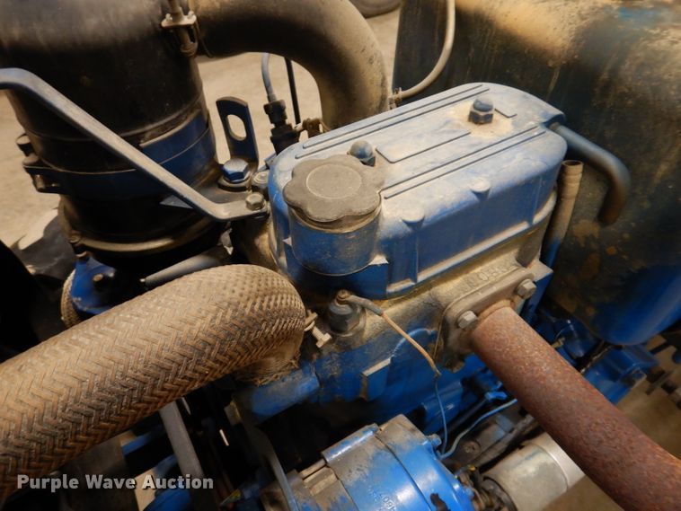 image for item KG9946 Ford 1500  MFWD tractor