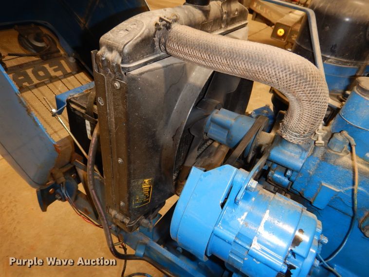 image for item KG9946 Ford 1500  MFWD tractor