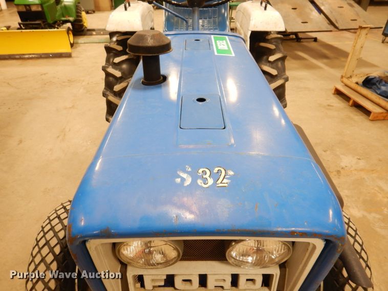 image for item KG9947 Ford 1500  MFWD tractor