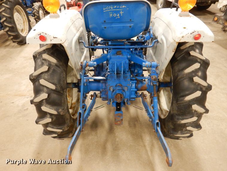 image for item KG9947 Ford 1500  MFWD tractor