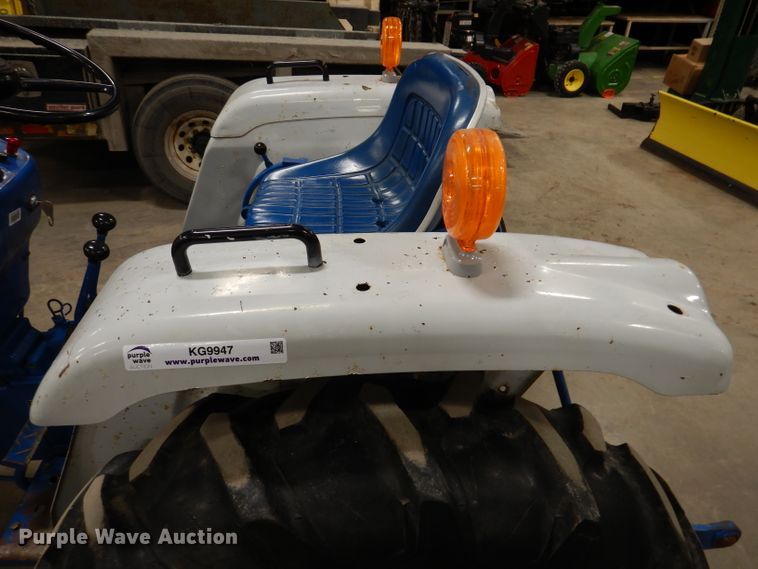 image for item KG9947 Ford 1500  MFWD tractor