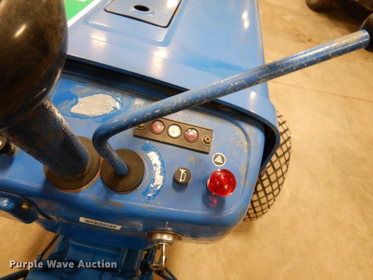 image for item KG9947 Ford 1500  MFWD tractor