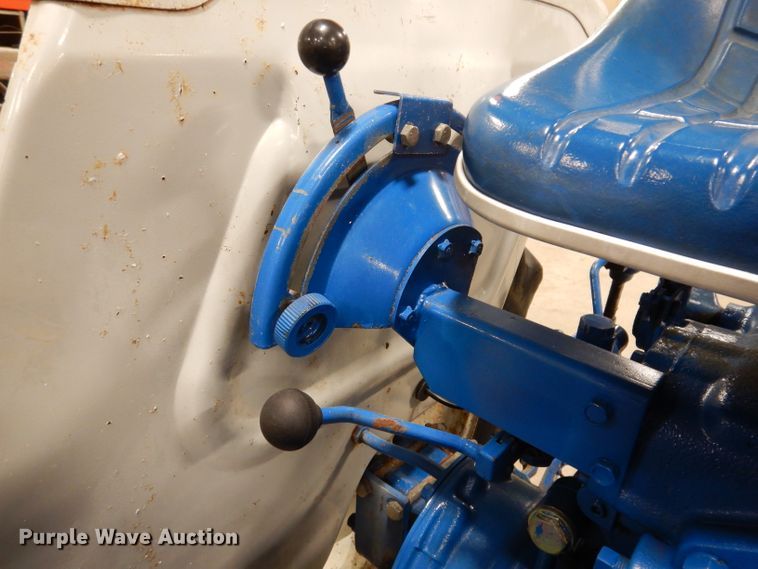 image for item KG9947 Ford 1500  MFWD tractor