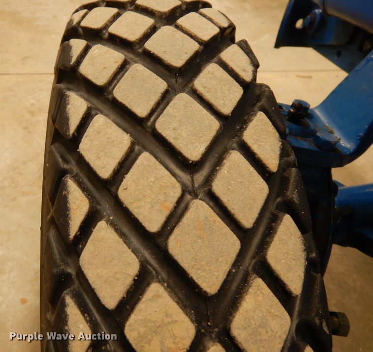 image for item KG9947 Ford 1500  MFWD tractor