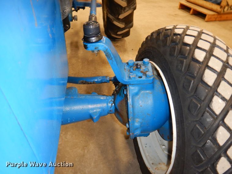 image for item KG9947 Ford 1500  MFWD tractor