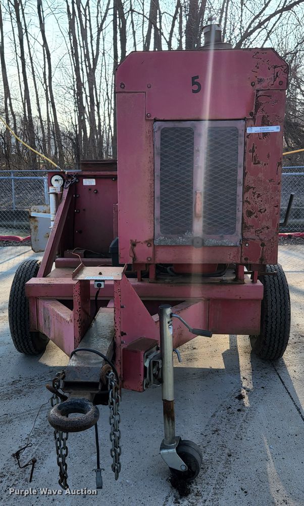 image for item KH9700 2009 Giant-vac TM6600JDTB-HW  leaf vacuum