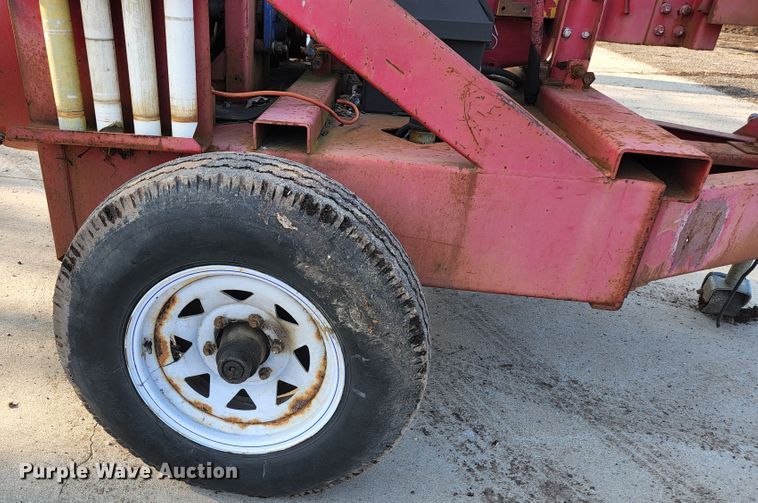 image for item KH9700 2009 Giant-vac TM6600JDTB-HW  leaf vacuum