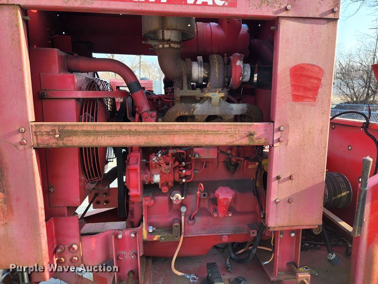 image for item KH9701 2007 Giant-vac TM6600JDTB-HW  leaf vacuum