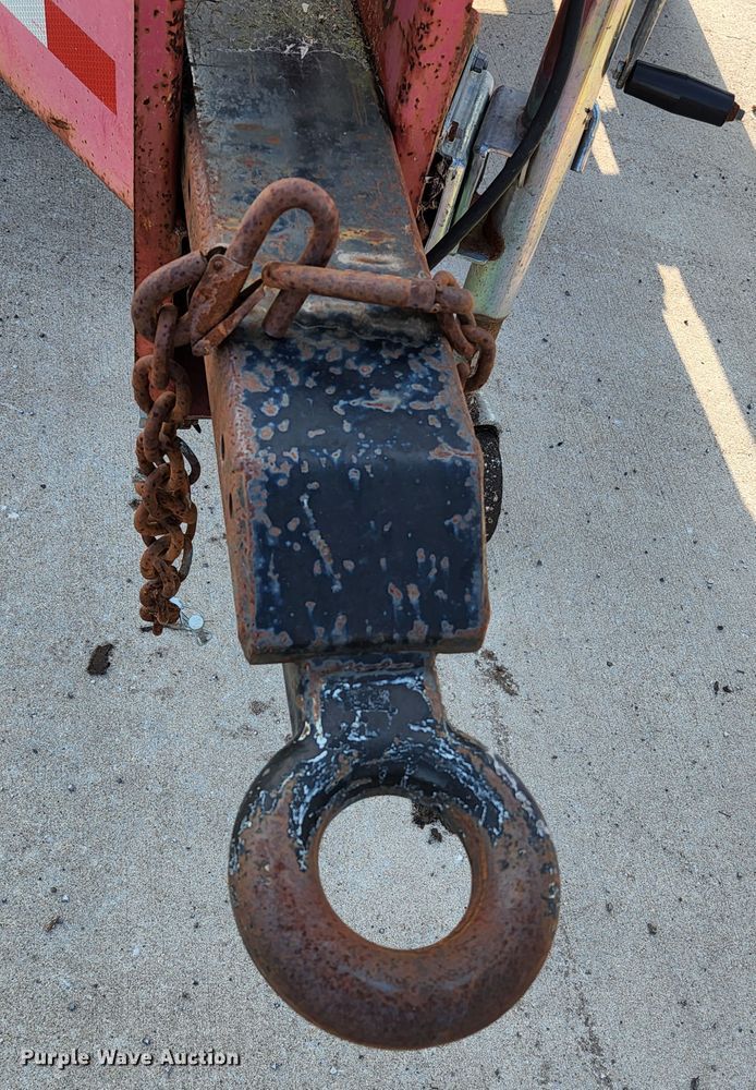 image for item KH9701 2007 Giant-vac TM6600JDTB-HW  leaf vacuum