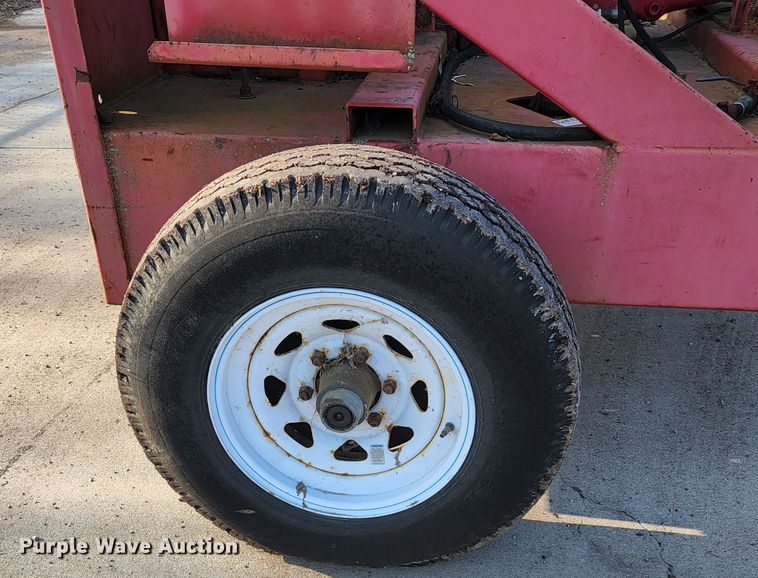 image for item KH9701 2007 Giant-vac TM6600JDTB-HW  leaf vacuum