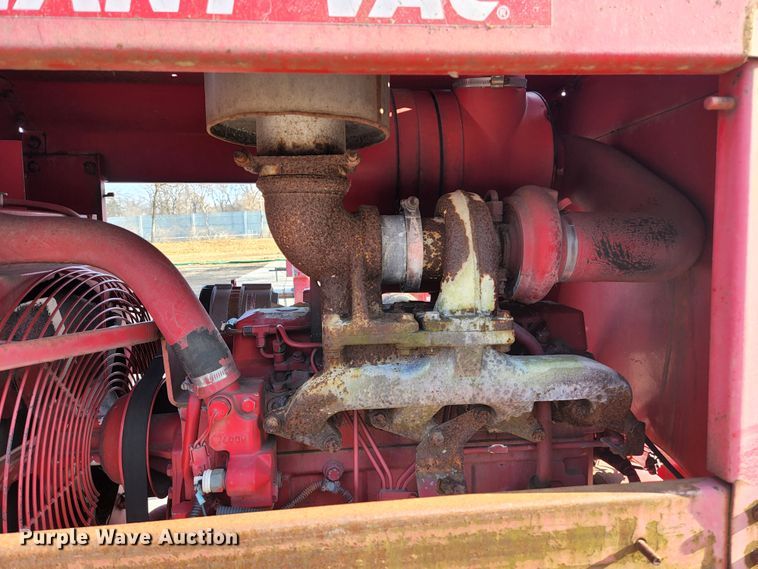 image for item KH9702 2009 Giant-vac TM6600JDTB-HW  leaf vacuum