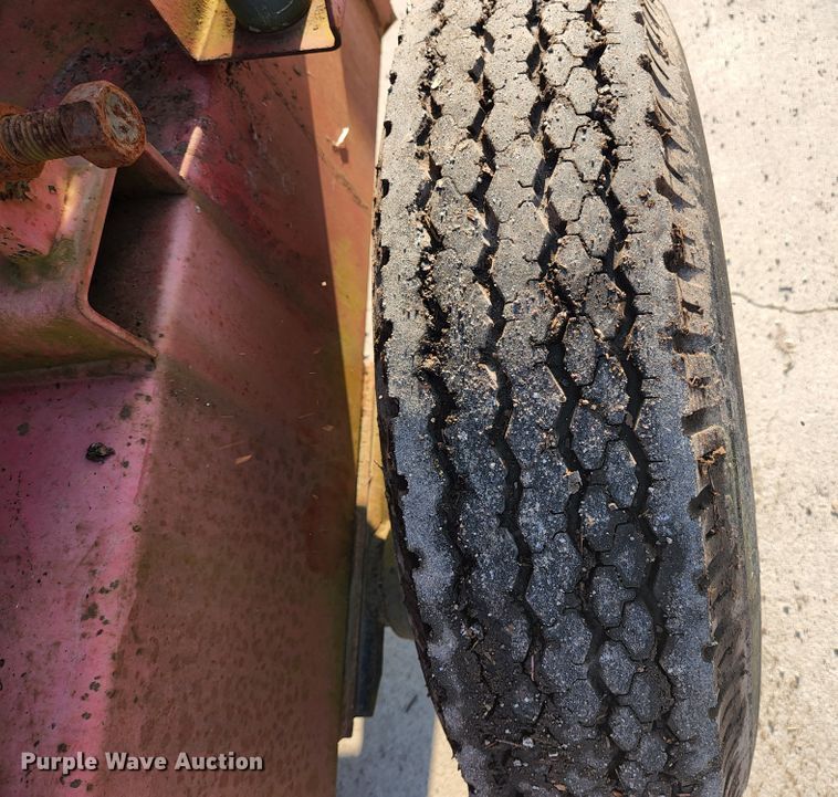 image for item KH9702 2009 Giant-vac TM6600JDTB-HW  leaf vacuum