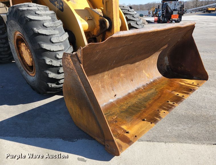 image for item KH9742 1999 Case 621B  wheel loader