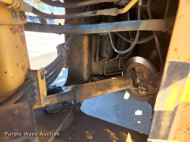 image for item KH9742 1999 Case 621B  wheel loader