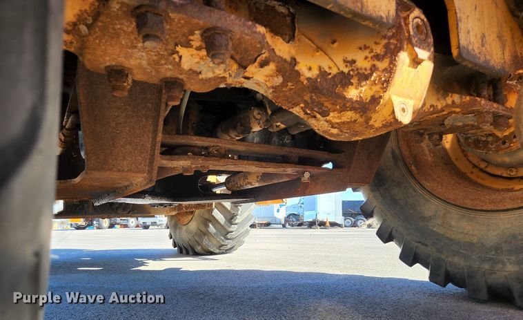 image for item KH9742 1999 Case 621B  wheel loader