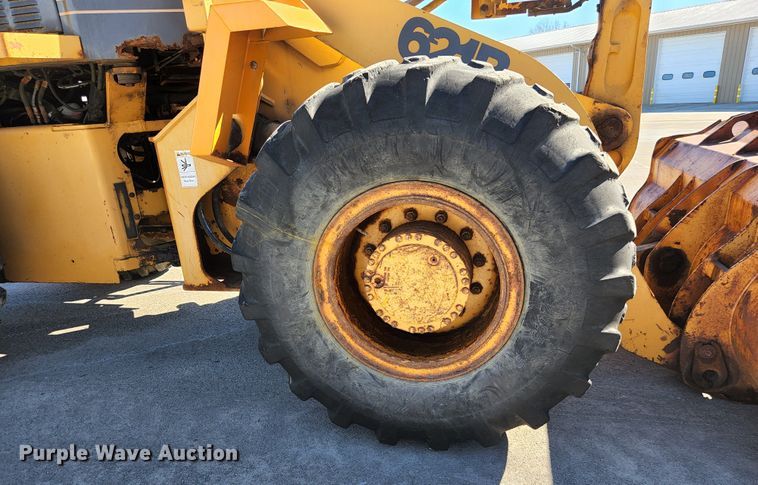 image for item KH9742 1999 Case 621B  wheel loader