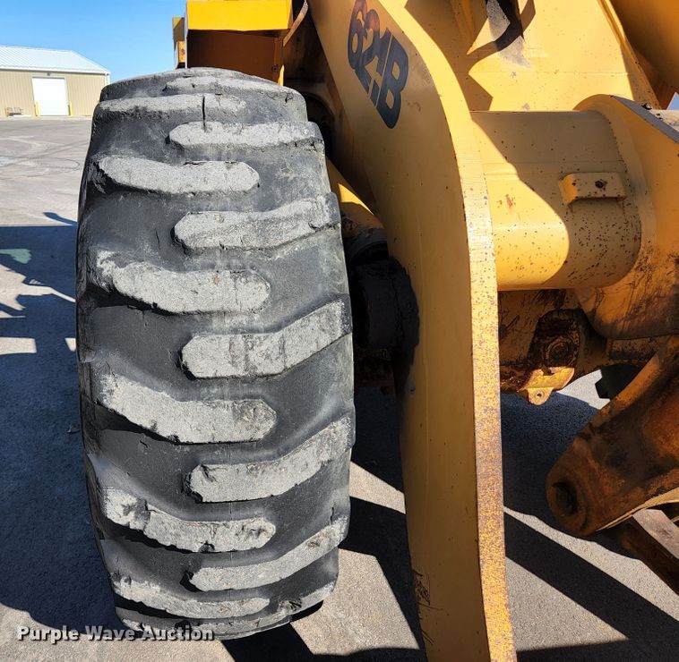 image for item KH9742 1999 Case 621B  wheel loader