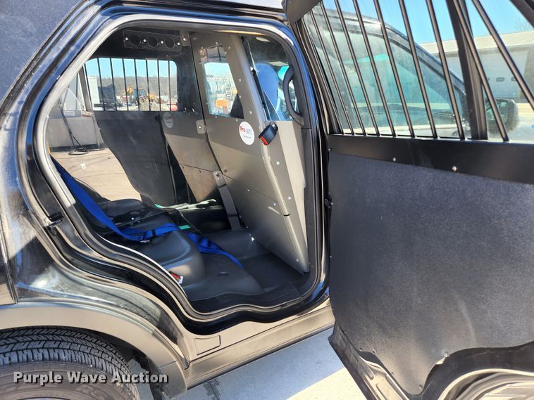 image for item KH9743 2017 Ford Explorer Police Interceptor  SUV