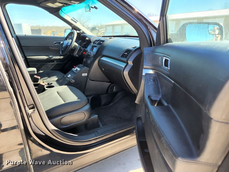 image for item KH9743 2017 Ford Explorer Police Interceptor  SUV