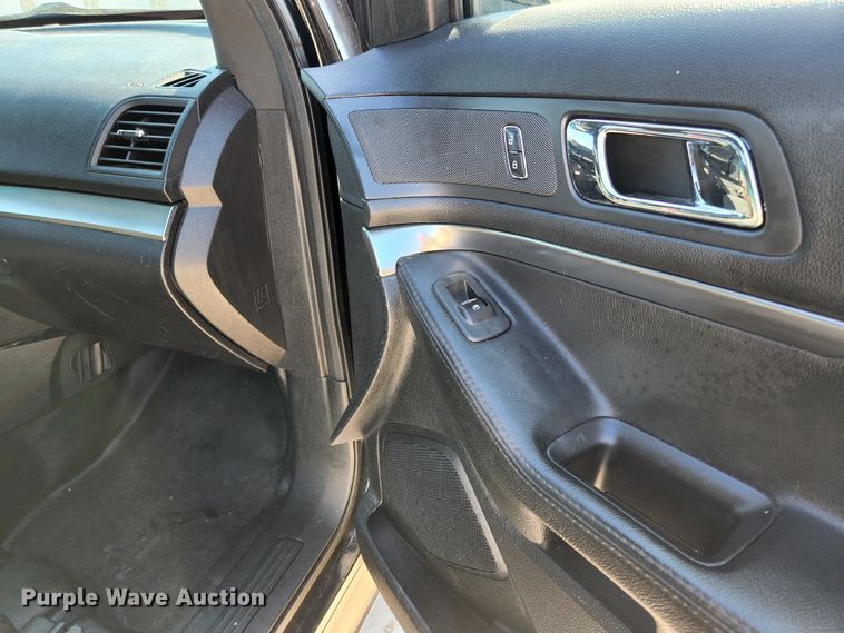 image for item KH9743 2017 Ford Explorer Police Interceptor  SUV