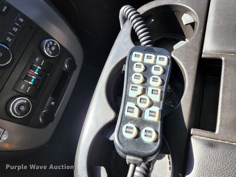 image for item KH9745 2010 Chevrolet Tahoe  SUV