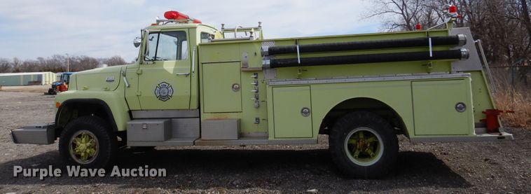 image for item KJ9577 1982 Ford L8000  pumper fire truck
