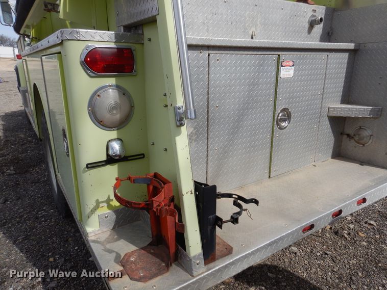 image for item KJ9577 1982 Ford L8000  pumper fire truck
