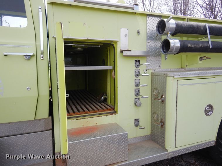 image for item KJ9577 1982 Ford L8000  pumper fire truck