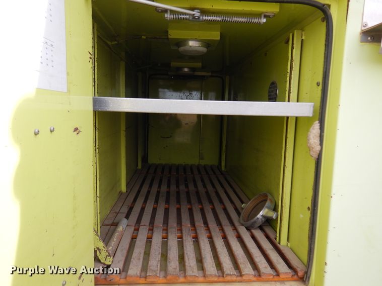 image for item KJ9577 1982 Ford L8000  pumper fire truck