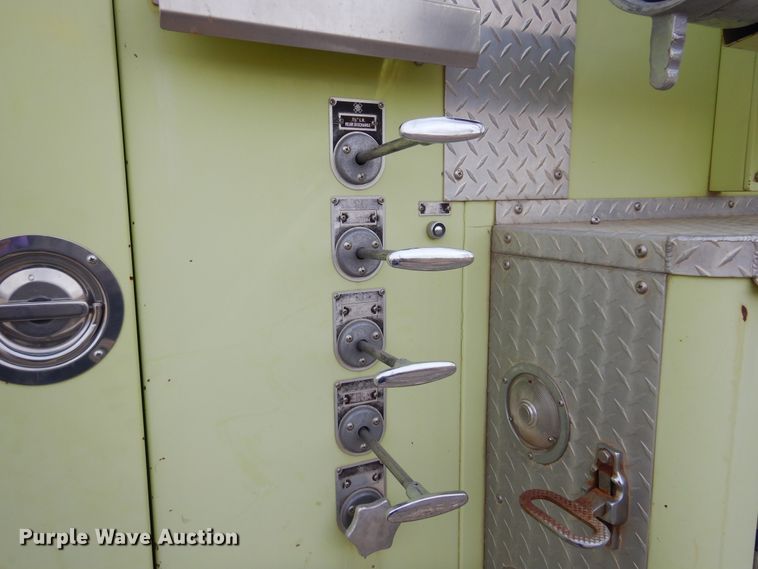 image for item KJ9577 1982 Ford L8000  pumper fire truck