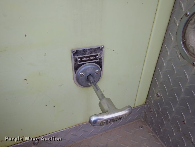 image for item KJ9577 1982 Ford L8000  pumper fire truck