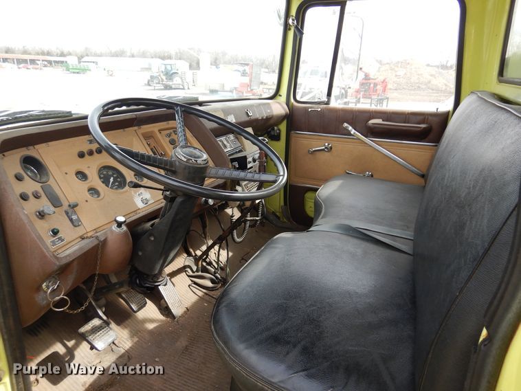 image for item KJ9577 1982 Ford L8000  pumper fire truck