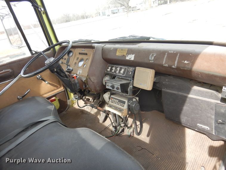 image for item KJ9577 1982 Ford L8000  pumper fire truck