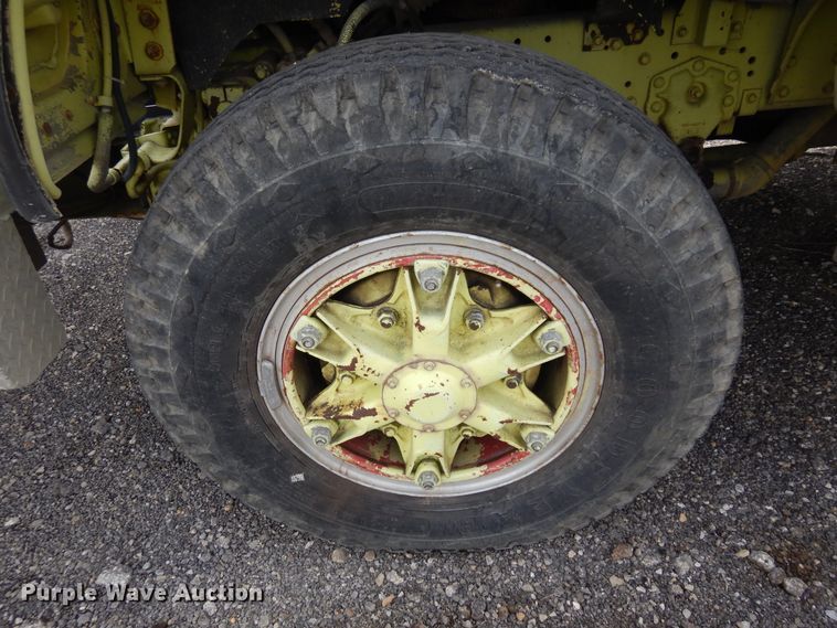 image for item KJ9577 1982 Ford L8000  pumper fire truck