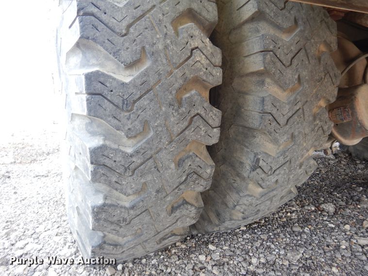 image for item KJ9577 1982 Ford L8000  pumper fire truck