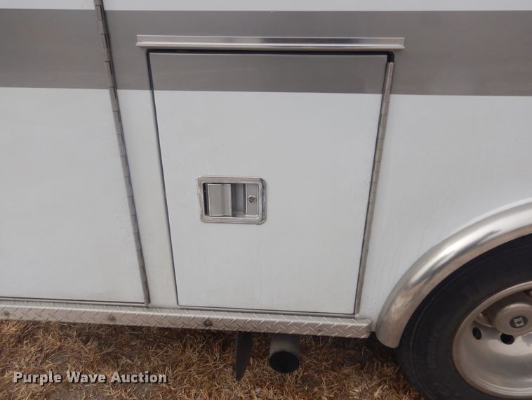 image for item MX9815 2006 Ford E450 Super Duty  ambulance