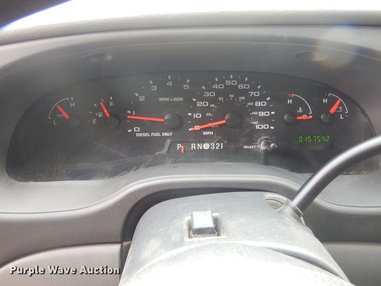 image for item MX9815 2006 Ford E450 Super Duty  ambulance