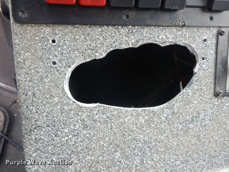 image for item MX9815 2006 Ford E450 Super Duty  ambulance