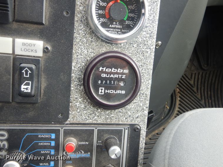 image for item MX9815 2006 Ford E450 Super Duty  ambulance