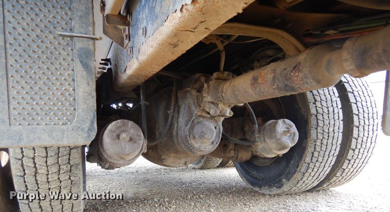 image for item MX9822 2010 International WorkStar 7600  dump truck