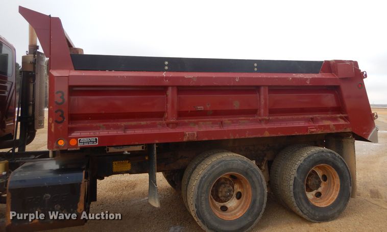 image for item MX9822 2010 International WorkStar 7600  dump truck