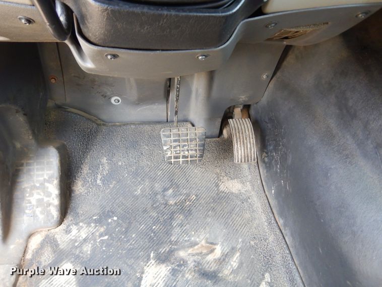 image for item MX9822 2010 International WorkStar 7600  dump truck