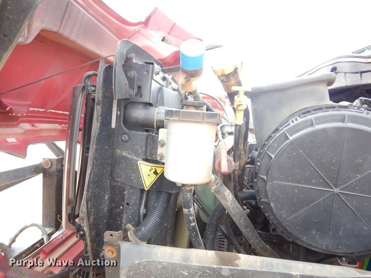 image for item MX9822 2010 International WorkStar 7600  dump truck