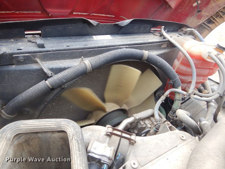 image for item MX9822 2010 International WorkStar 7600  dump truck